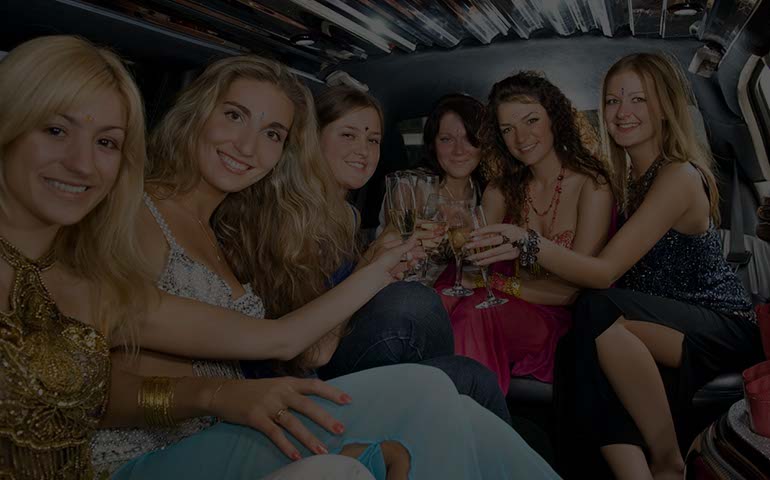 Airport luxury car rental services